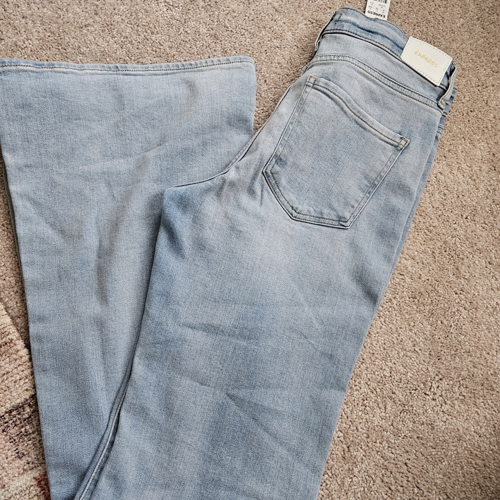Express Light Blue Flare Jeans 6Reg NWTS